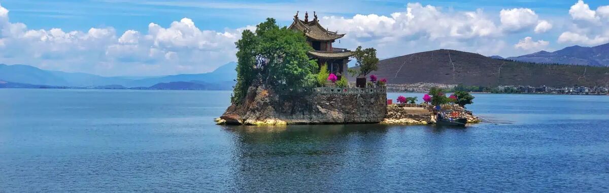 大理：洱海湖畔的数字游民与白族扎染 3