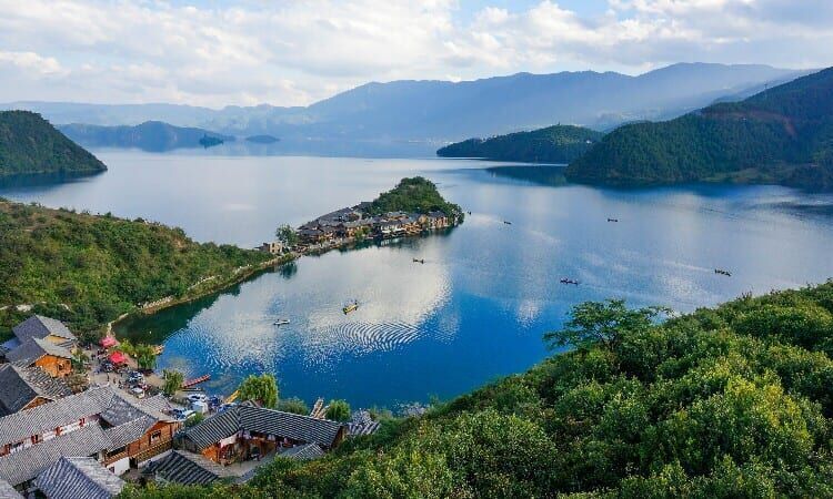 Yunnan's Hidden Glamping Paradise: Where Wabi-Sabi Meets Western Minimalism